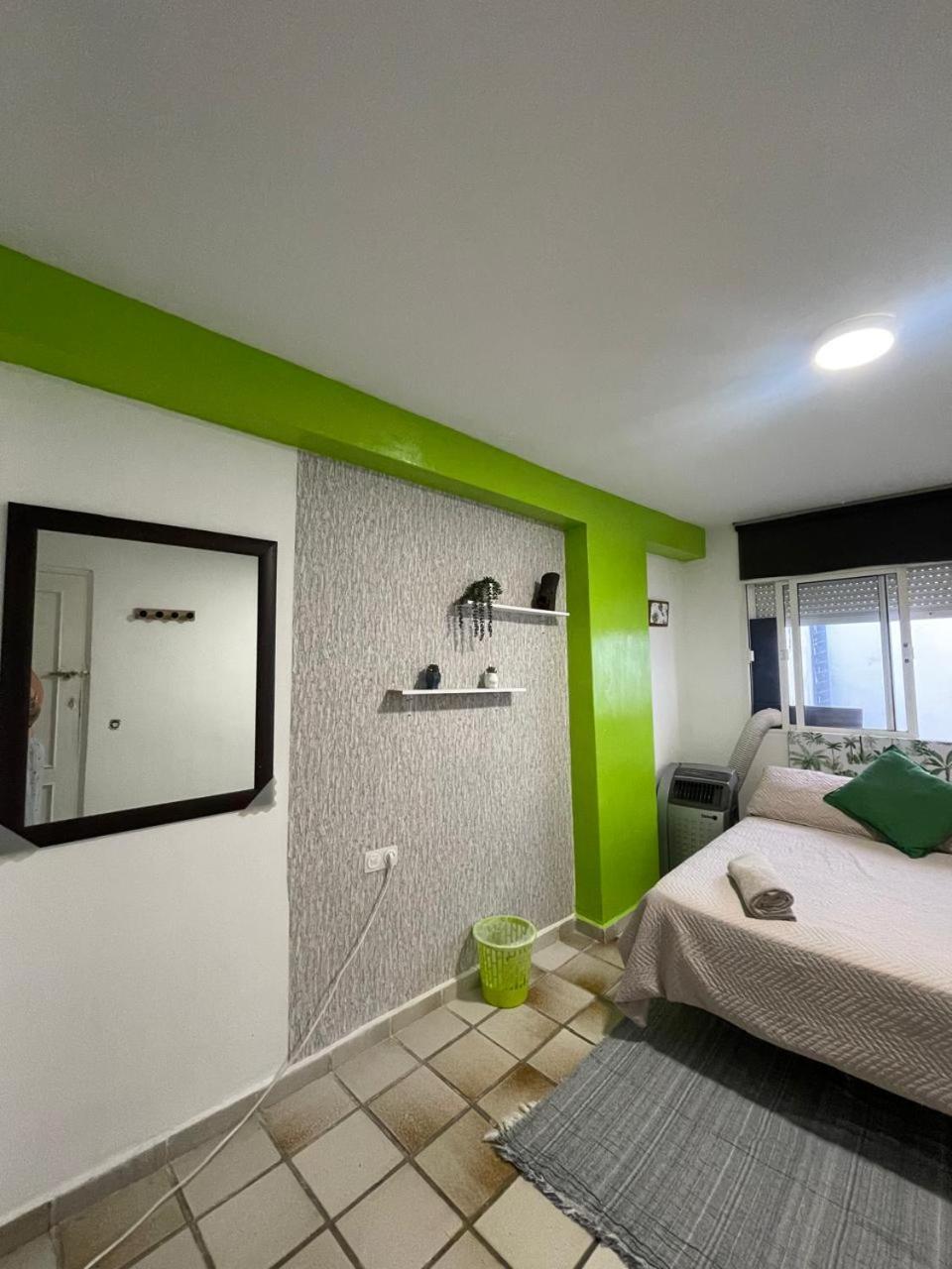 Habitacion Muy Centrica. Granada Eksteriør billede